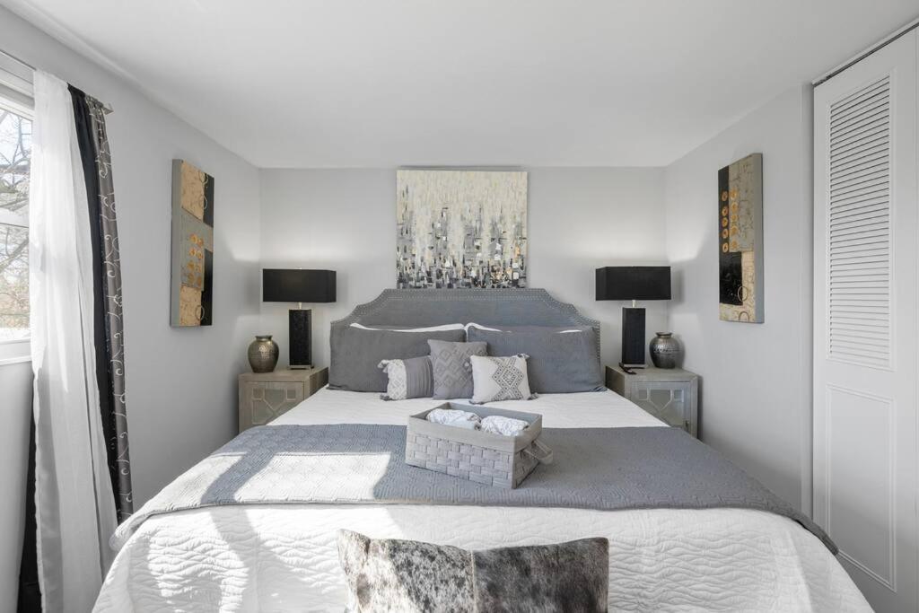 Stylish Haven 11 Minutes From The Airport